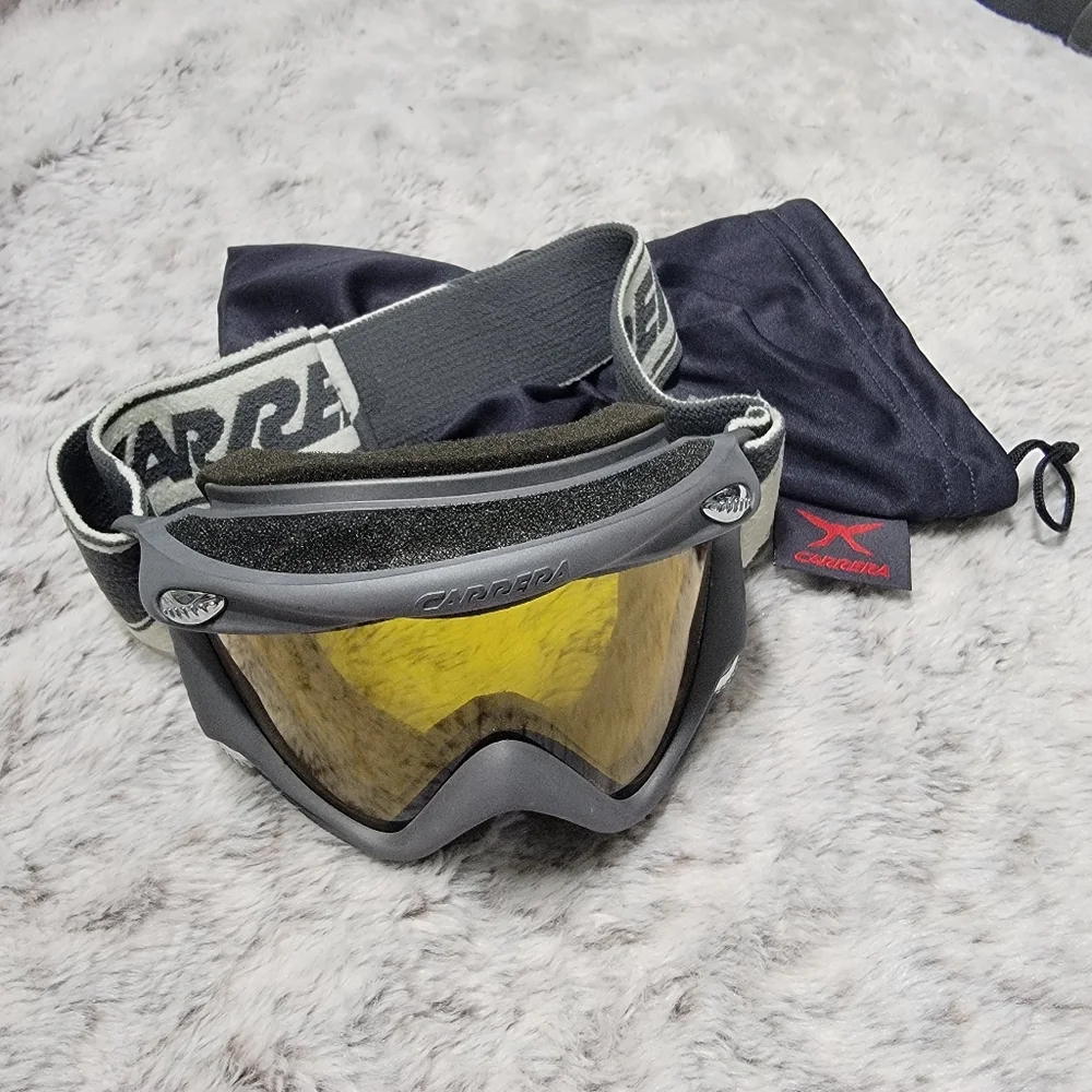Carrera Ski or Snowboard Goggles with Bag | Yellow Lens | Teen